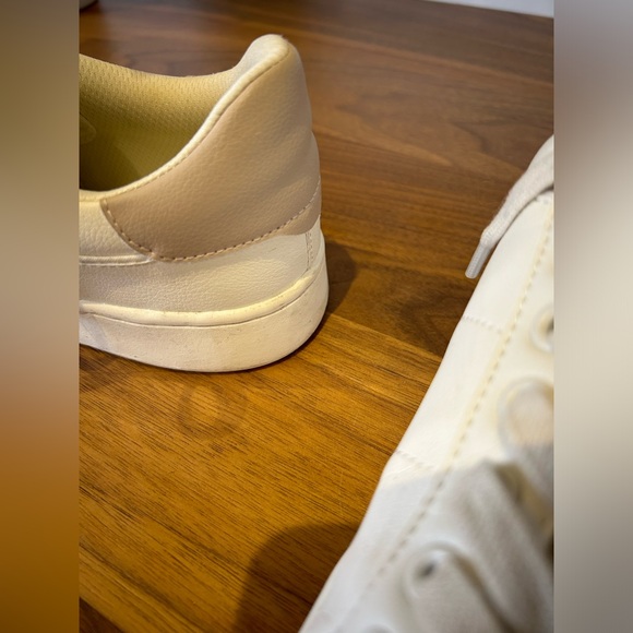 Zara Sneakers - Picture 7 of 7